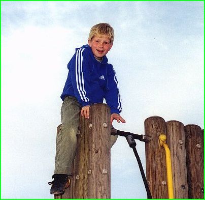 Nicolai is climbing into the sky